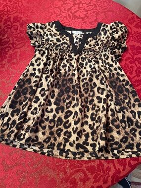 Leopard print top